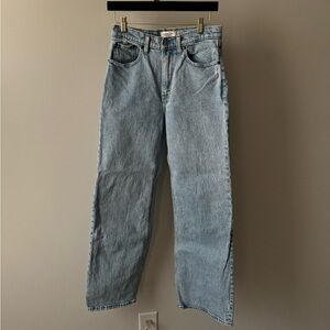 Abercrombie 90s Relaxed Jean size 26 regular